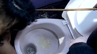 หนังโป๊ในห้องน้ำ